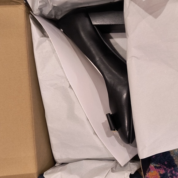 Cole Haan Emory Bow Pump Black Leather 3 inch - Picture 5 of 10